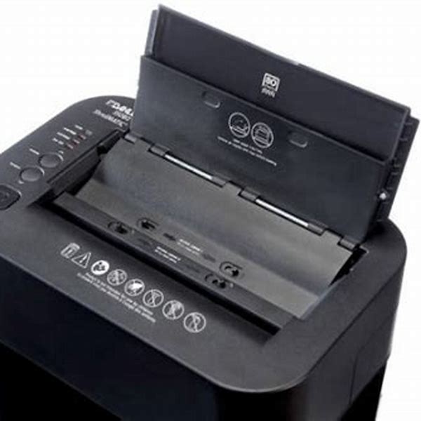 Shredder Heavy Duty Model 35080 - 8-80 Sheet Dahle