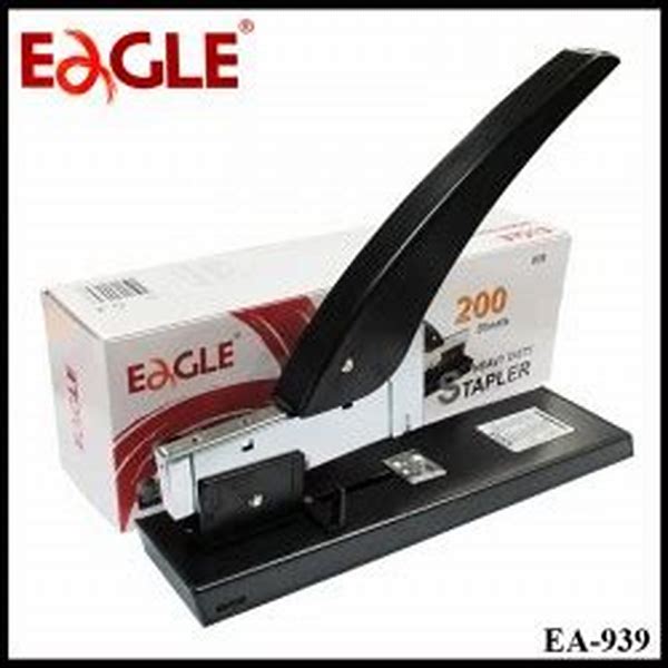 Stapler Heavy Duty Model 939 200 Sheets Eagle